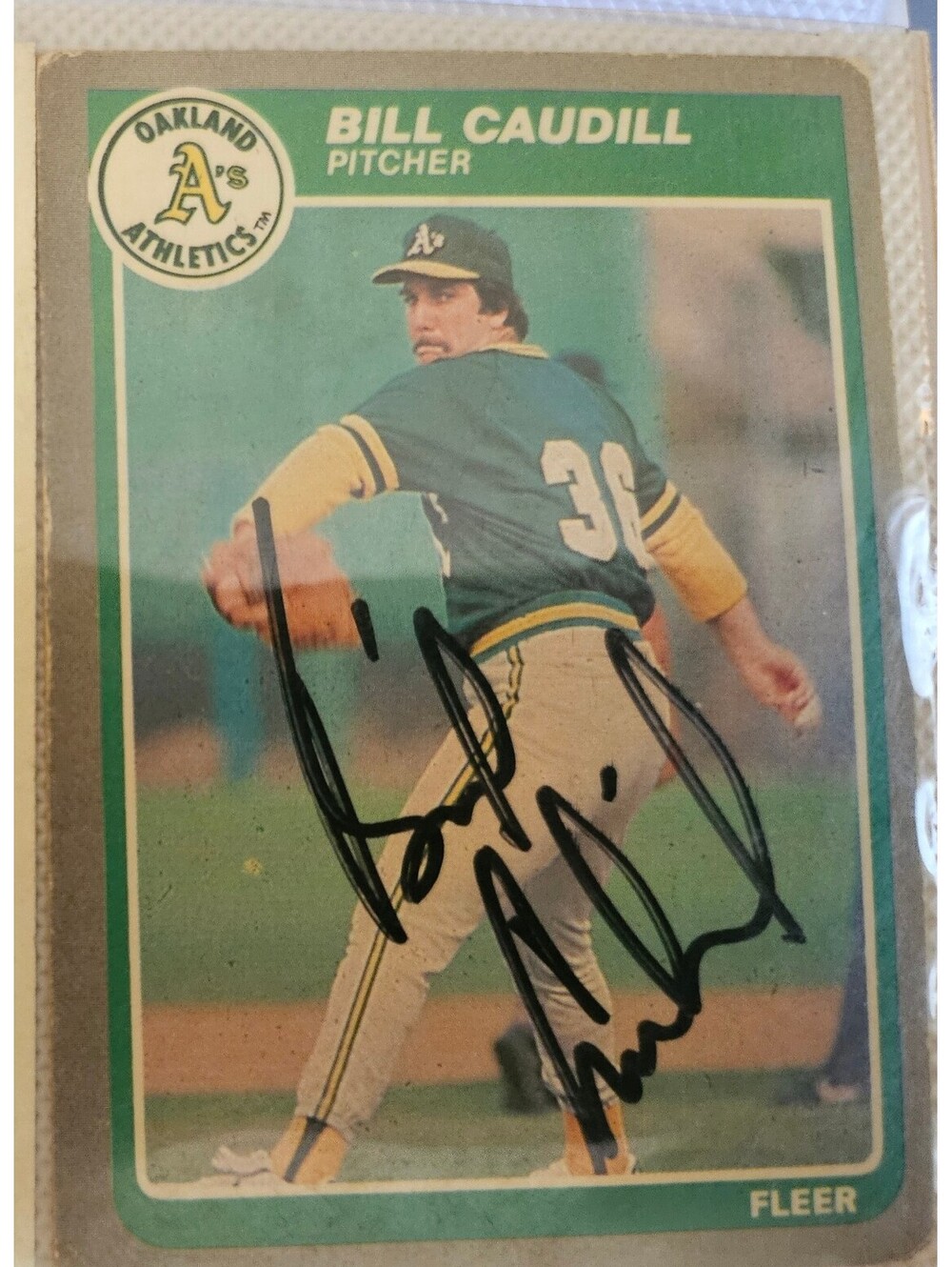 Bill Caudill Hand SIGNED 1985 Fleer Card Oakland A's Autograph